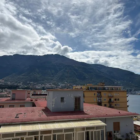 Due Passi Dal Mare