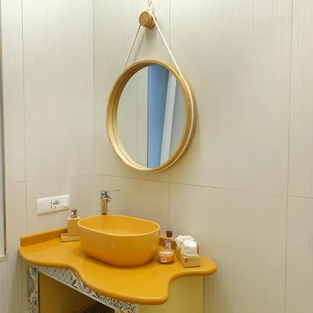 Alojamento de Acomodação e Pequeno-almoço Due Passi Dal Mare 3*